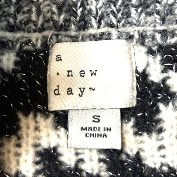 Christmas Holiday Sweater “Cheers” on front - A New Day NWOT - Picture 7 of 15